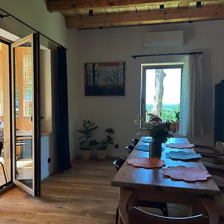 Vila Rogaty Dworek Kornatka (Myslenice)
