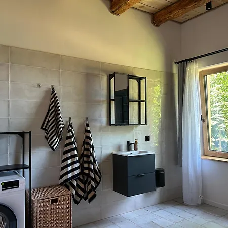 Vila Rogaty Dworek Kornatka (Myslenice)