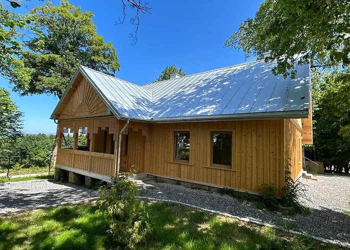 Rogaty Dworek Villa Kornatka (Myslenice)